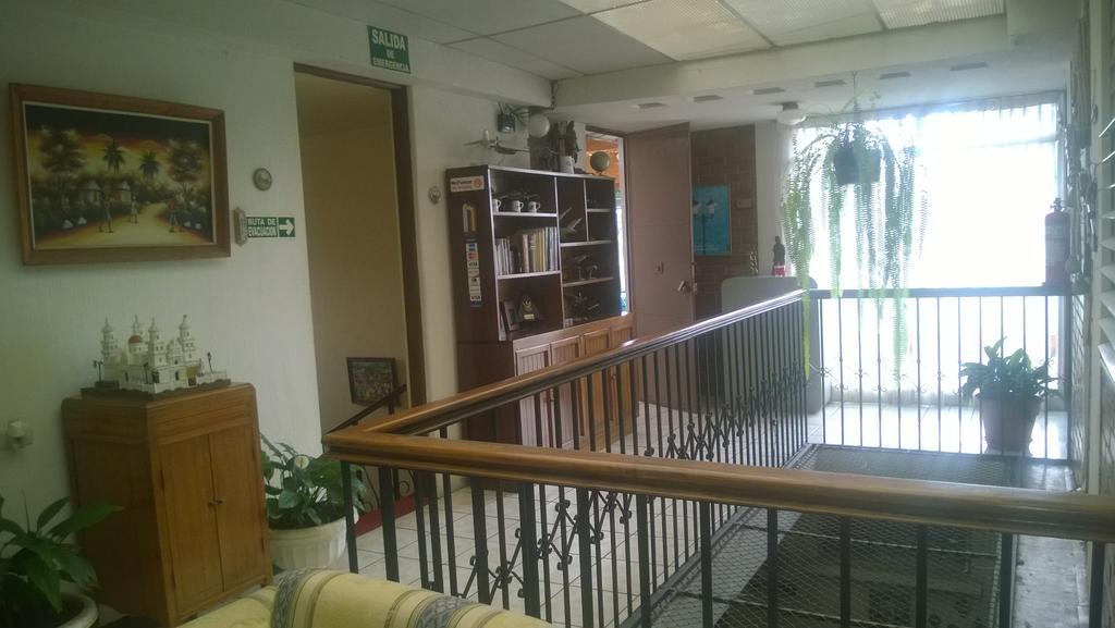 Mariana'S Petit Hotel Guatemala City Luaran gambar